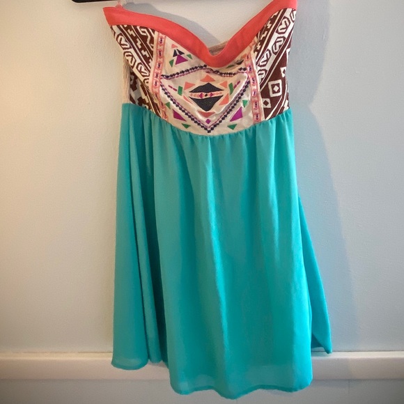 Flying Tomato Boho Strapless Mini Dress - Picture 3 of 8